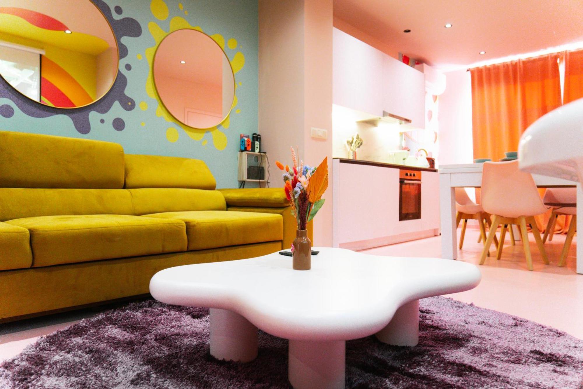 Capsule Girl Power Spa - Balneo - Sauna - Karaoke - Billard - 2 Chambres Шарлеруа Экстерьер фото