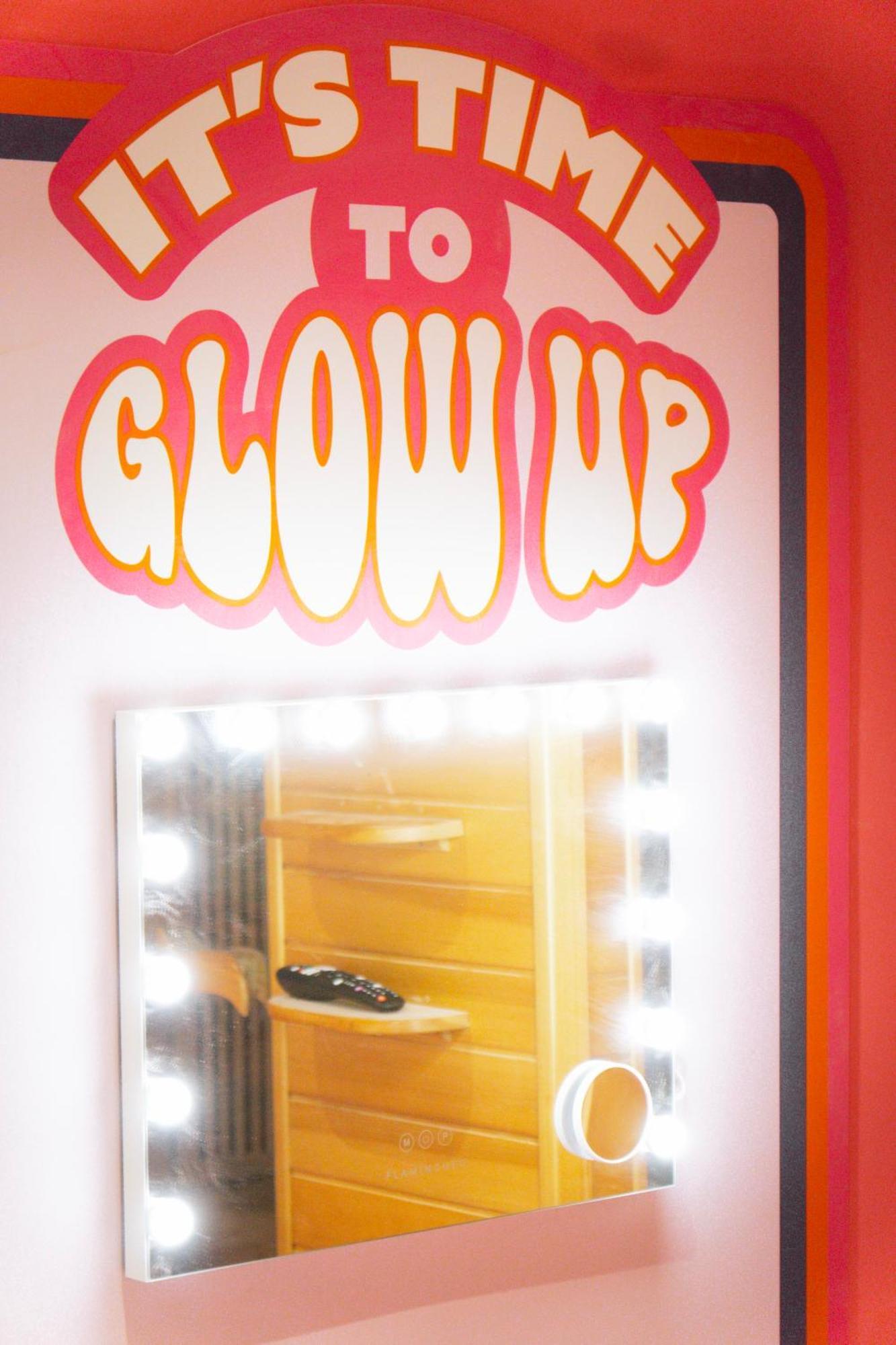 Capsule Girl Power Spa - Balneo - Sauna - Karaoke - Billard - 2 Chambres Шарлеруа Экстерьер фото