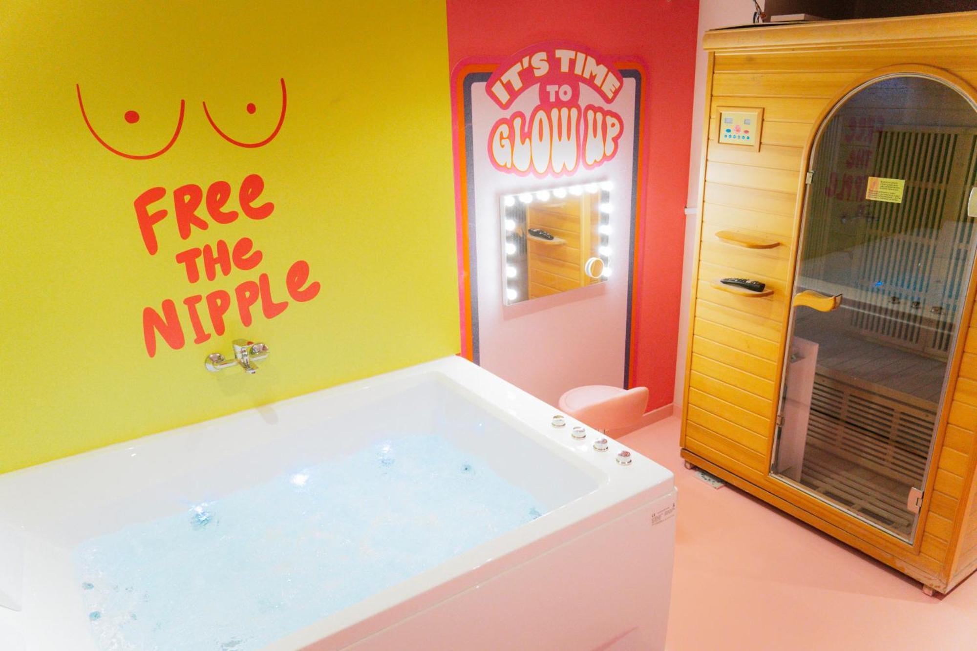 Capsule Girl Power Spa - Balneo - Sauna - Karaoke - Billard - 2 Chambres Шарлеруа Экстерьер фото